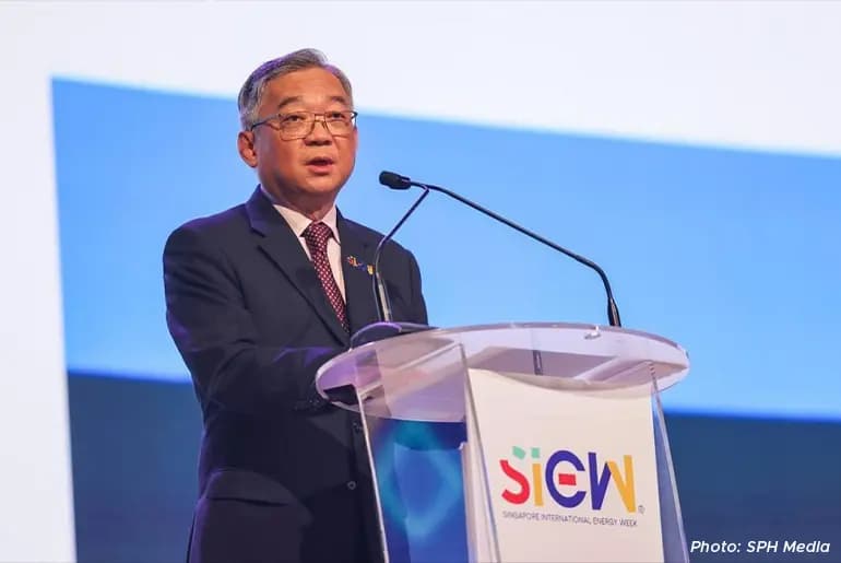 Deputy Prime Minister Gan Kim Yong delivers his speech at the Singapore International Energy Week (SIEW) 2024, in the Sands Expo and Convention Centre on 21 Oct.