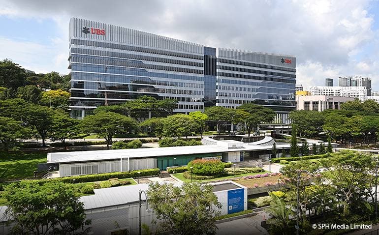 futuristic workspace s pore content image 05 770px width