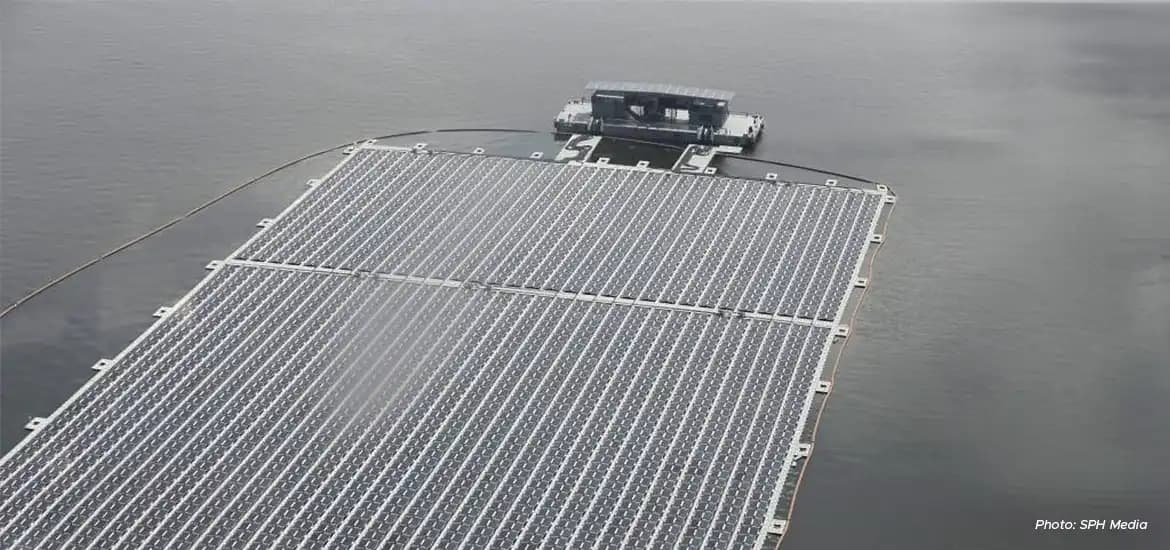 construction of singapores largest floating solar farm at kranji reservoir to begin in 2025 1170x550