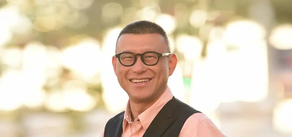 this singaporean is a master perfumer dean of a perfumery school 1170x550