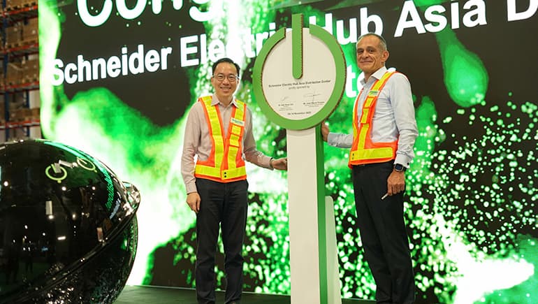 770x435 schneider electric invests 110million in carbon neutral hub asia distribution centre near tuas megaport