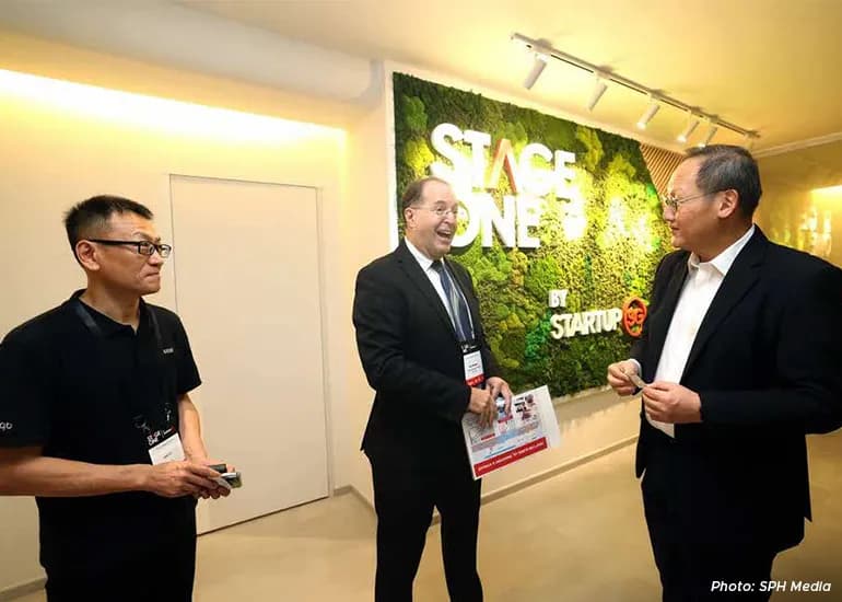 Minister-in-charge of Energy and Science and Technology Tan See Leng (right) at the Stage One opening ceremony on 30 October 2025.