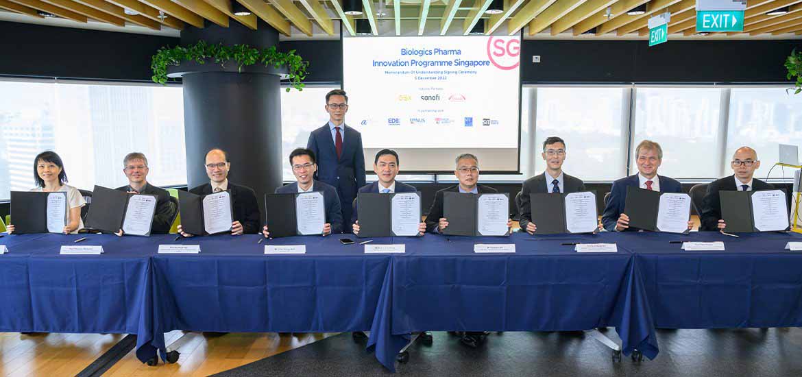 From left to right: A/Prof Susanna Leong, Vice President (Applied Research), SIT; Prof Thorsten Wohland, Director, Research  Governance and Enablement, Office of the Deputy President (Research and Technology), NUS; Prof Ng Huck Hui, Assistant Chief  Executive, Biomedical Research Council, A*STAR; Mr Chan Siong Wan, Site Director, GSK; Mr Tan Kong Hwee, Executive Vice  President, EDB; Mr Koh Liang Hong, Site Head, EVolutive Facility, Sanofi; Mr George Lam, Site Head, Takeda Manufacturing  Singapore; Prof Lim Keng Hui, Assistant Chief Executive, Science & Engineering Research Council, A*STAR; Prof Peter Preiser,  President’s Chair in Biological Science & Associate Vice President (Biomedical and Life Sciences), NTU Singapore; Mr David Toh,  Director and Chief Executive Officer, NTUitive