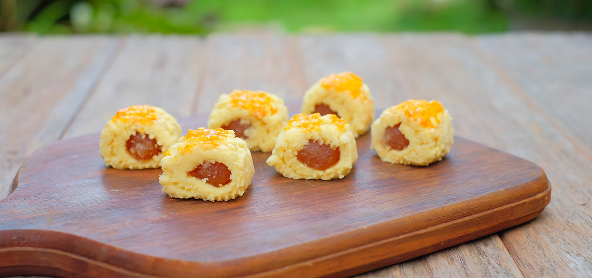 Engineering future foods, or how to make a healthier pineapple tart masthead image