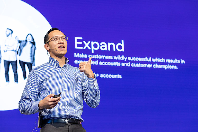 ex-cro-of-asana-oliver-jay-on-how-he-is-building-business-leadership-talent-in-singapore content image 1