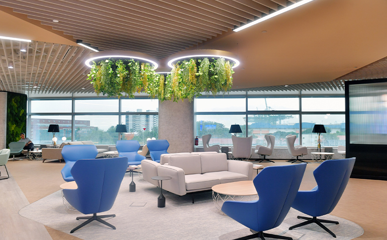 Open lounge 