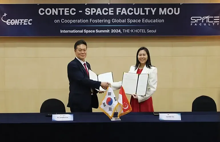 Lynette at a Memorandum of Understanding (MOU) signing between Space Faculty and electronics manufacturer CONTEC during the International Space Summit (ISS) 2024 held in South Korea.