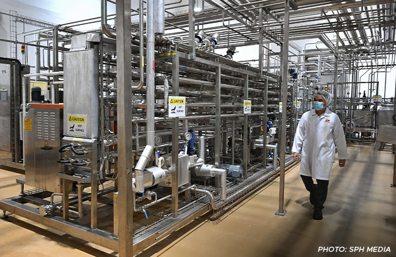 Trial runs to test the scalability of new product developments for four ranges – 100Plus, F&N NutriSoy, F&N NutriWell and F&N Magnolia milk – are conducted at the company’s pilot plant in Tuas.