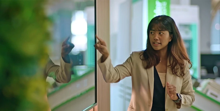 Meet Isdiyanah Dulkifli, Regional Smart Factory Leader at Schneider Electric video thumbnail image