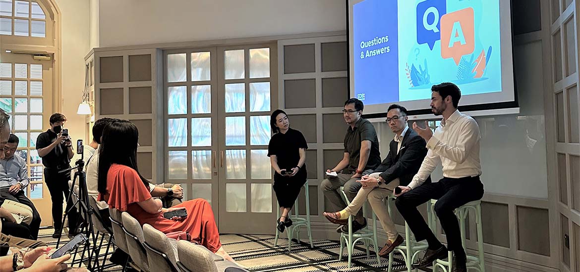Caption: From Left: Robyn Tan, Managing Director of KrAsia; Adrian Chng, Founder and Chairman of Fintonia Group; Chionh Chye Kit, CEO and Co-Founder of Cynopsis Solutions; and Liam Griffiths, Managing Director of Persefoni Singapore.