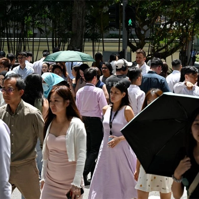 A new report measuring global skill levels in business, tech and data science based on online learning trends by Coursera has placed Singapore ﬁrst among 109 countries in terms of AI maturity.