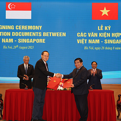 Singapore, Vietnam ink deals to broaden collaboration in green economy, innovation listing image