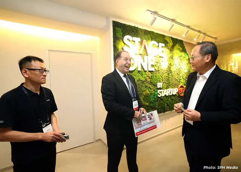 Minister-in-charge of Energy and Science and Technology Tan See Leng (right) at the Stage One opening ceremony on 30 October 2025.