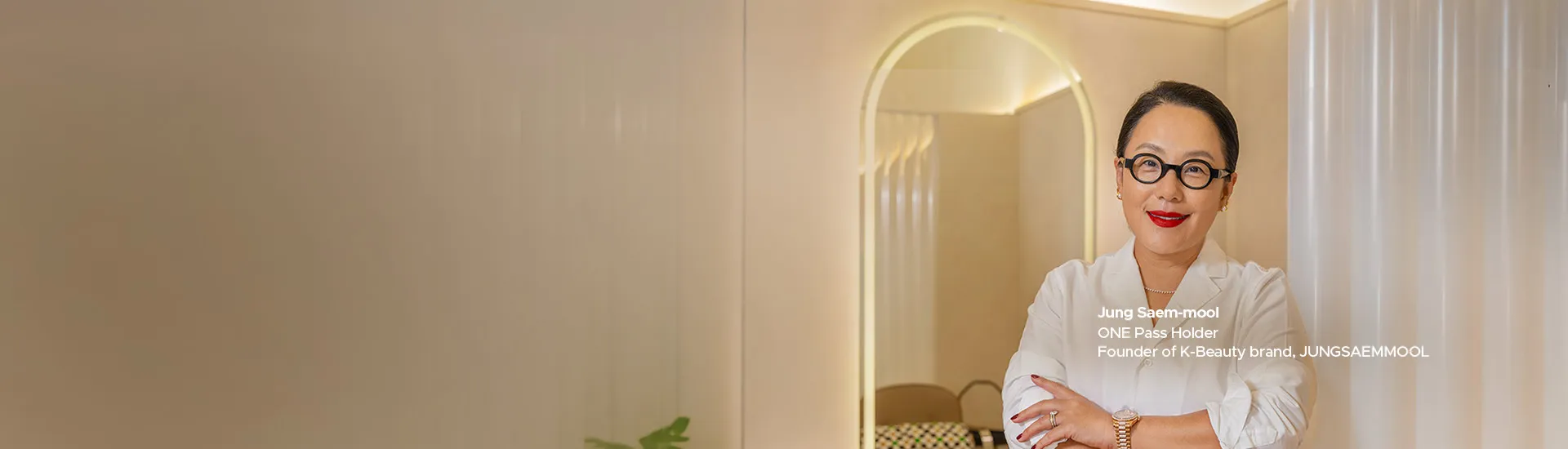 how we help working in singapore masthead image