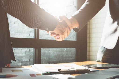Handshake for an agreement image