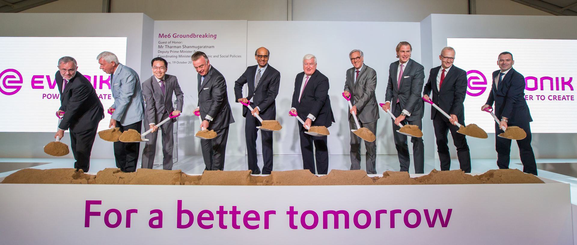 Evonik masthead